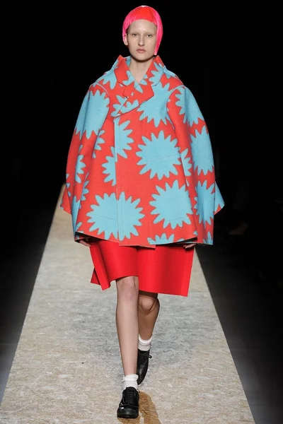 Look 17
